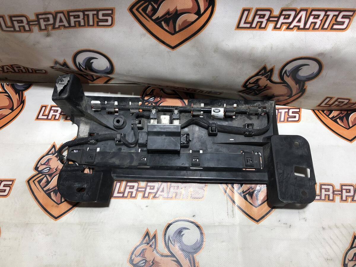 LR070763 Датчик системи відкриття багажники без рук правий Range Rover L405 (2013-2021)